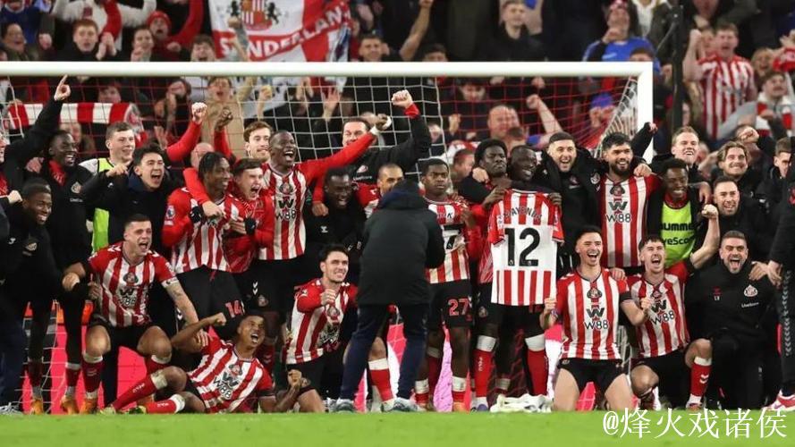 复仇,桑德兰主场击败纽卡后复刻纽卡两年前赢球的庆祝方式 复仇,桑德兰主场击败纽卡后复刻纽卡两年前赢球的庆祝方式